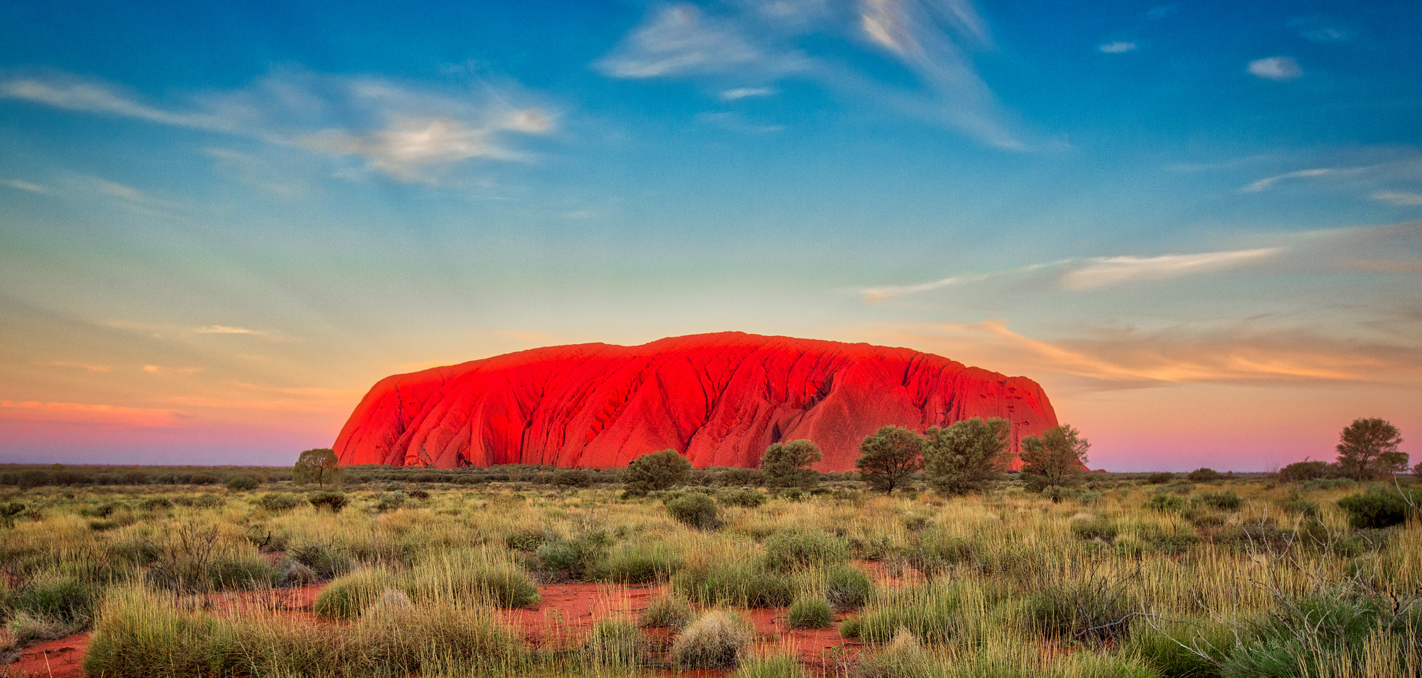 Can Uluru Change Colour?